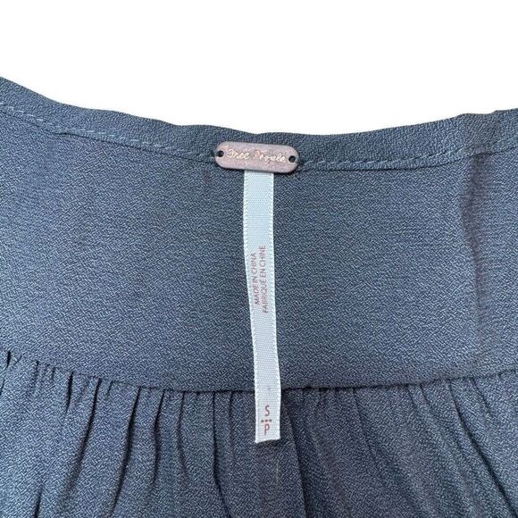 Free People A Few of My Favorite Things Bell Sleeve Blouse Women’s Size Small - Picture 4 of 8